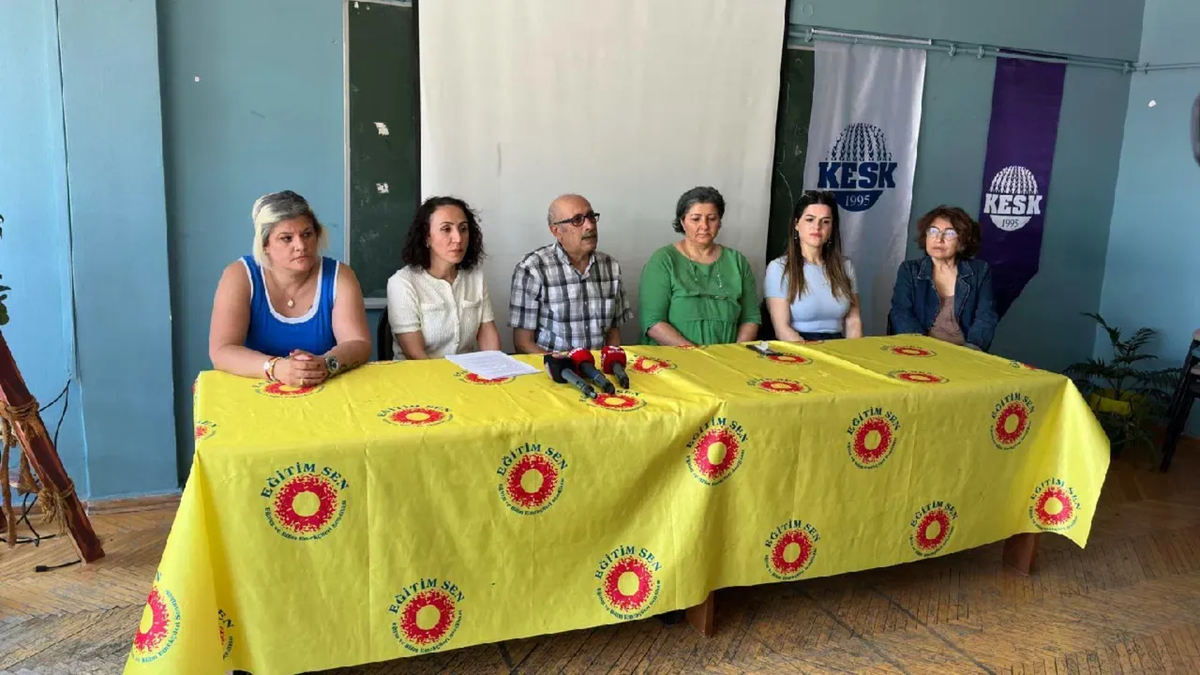 Tutuklu gençlerin duruşması  var: 